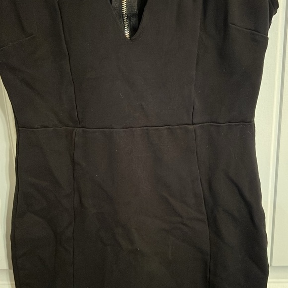 STELLA LUCE Women/Misses Black Small sleeveless V Neck mini dress/Strap Collar - Picture 3 of 8